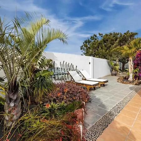 Botanico Secret Garden Feriehus Guatiza