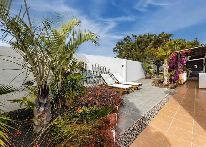 Botanico Secret Garden Feriehus Guatiza